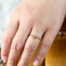 Load image into Gallery viewer, filigree wedding band with diamond - NOOI JEWELRY