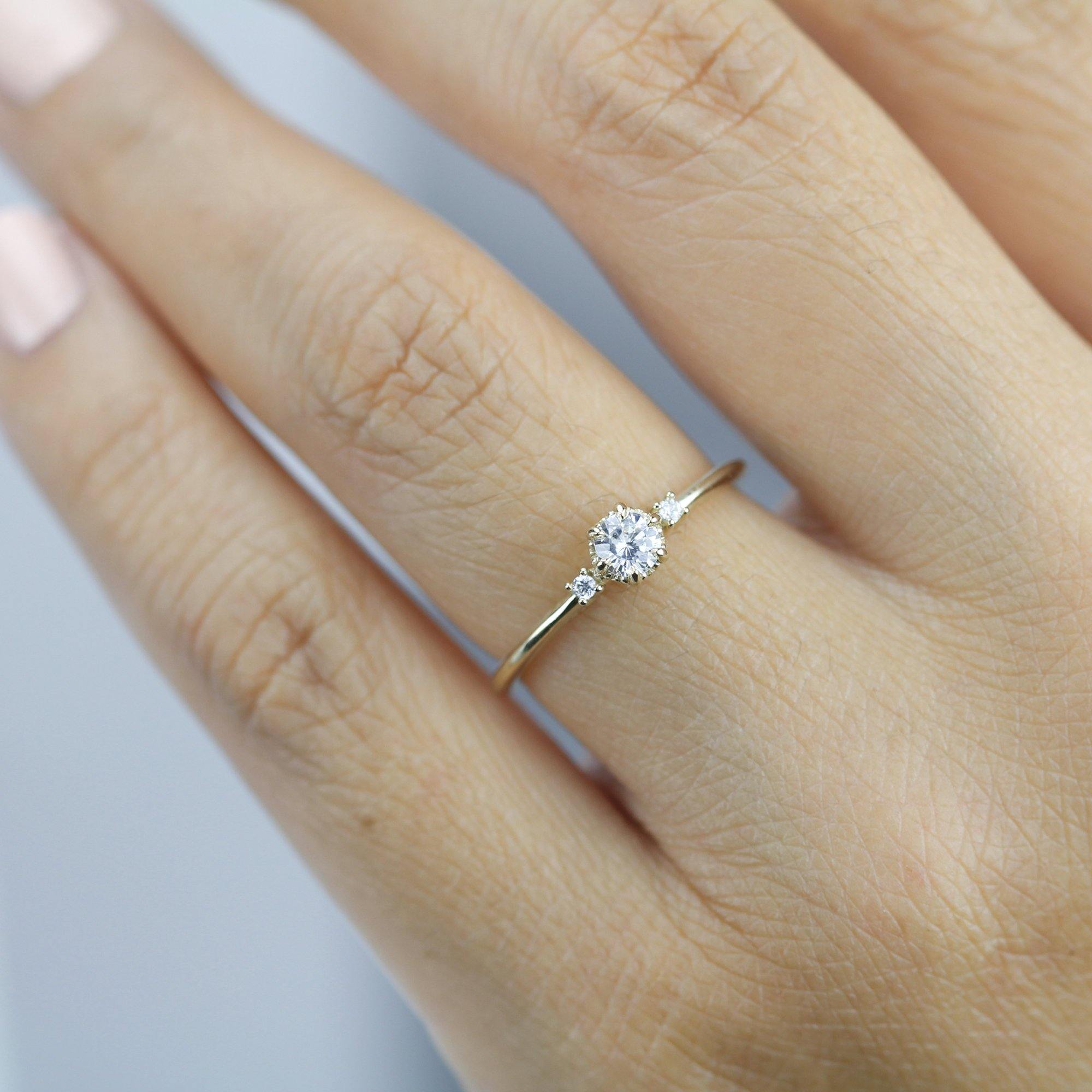 Engagement rings simple on sale gold